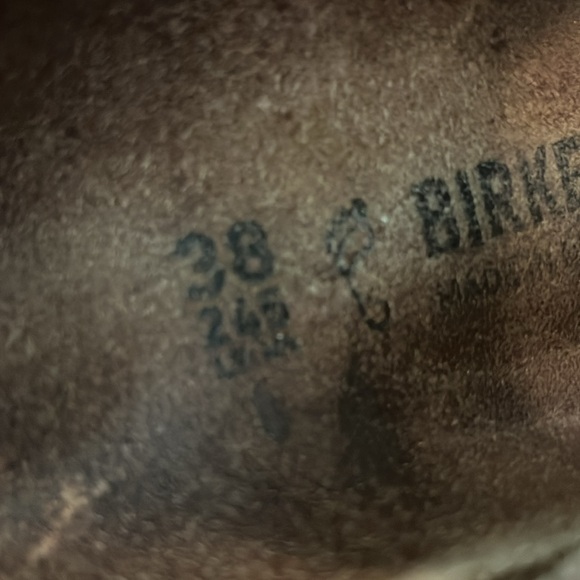 Classic Birks. Size 38 - Picture 7 of 7